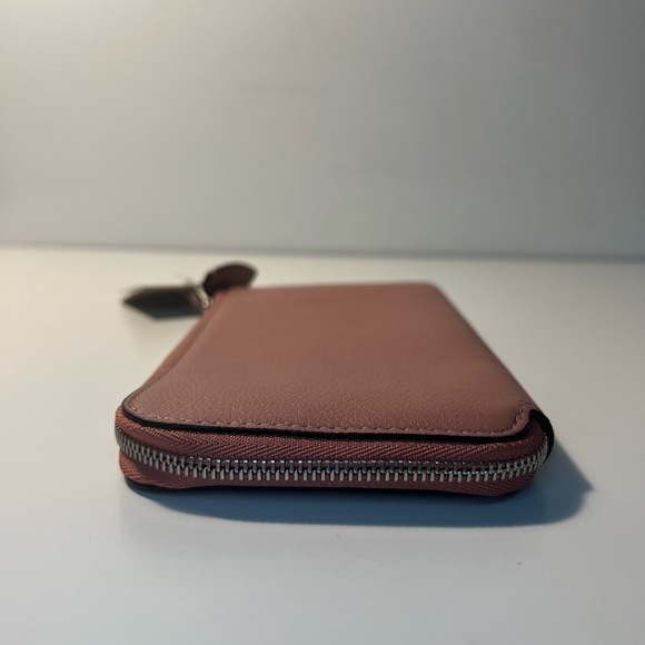 Burberry Marais Abbey Two Tone Leather Zippy Ziparound Wallet Passport Holder - Picture 8 of 16